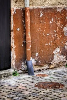 南昌市东湖区污水治理方案 - 核心路径二：老旧管网排查、修复与智慧化管理升级