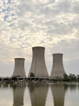 叠螺机处理冷却循环水方案 - 五大行业应用案例与处理效果数据