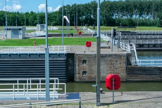 聊城市东昌府区污水治理方案 - 典型规模工程投资估算与达标时间表