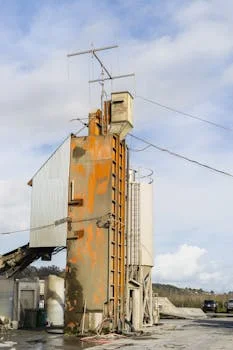 污泥干化机运行成本分析 - 电耗与辅助能耗：容易被低估的成本项