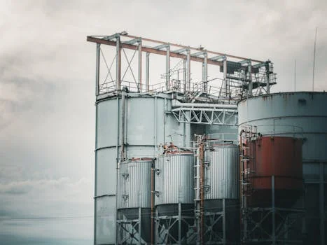 陶瓷废水处理方案设计要点 - 生化处理工艺对比：MBR与A2O的核心参数差异